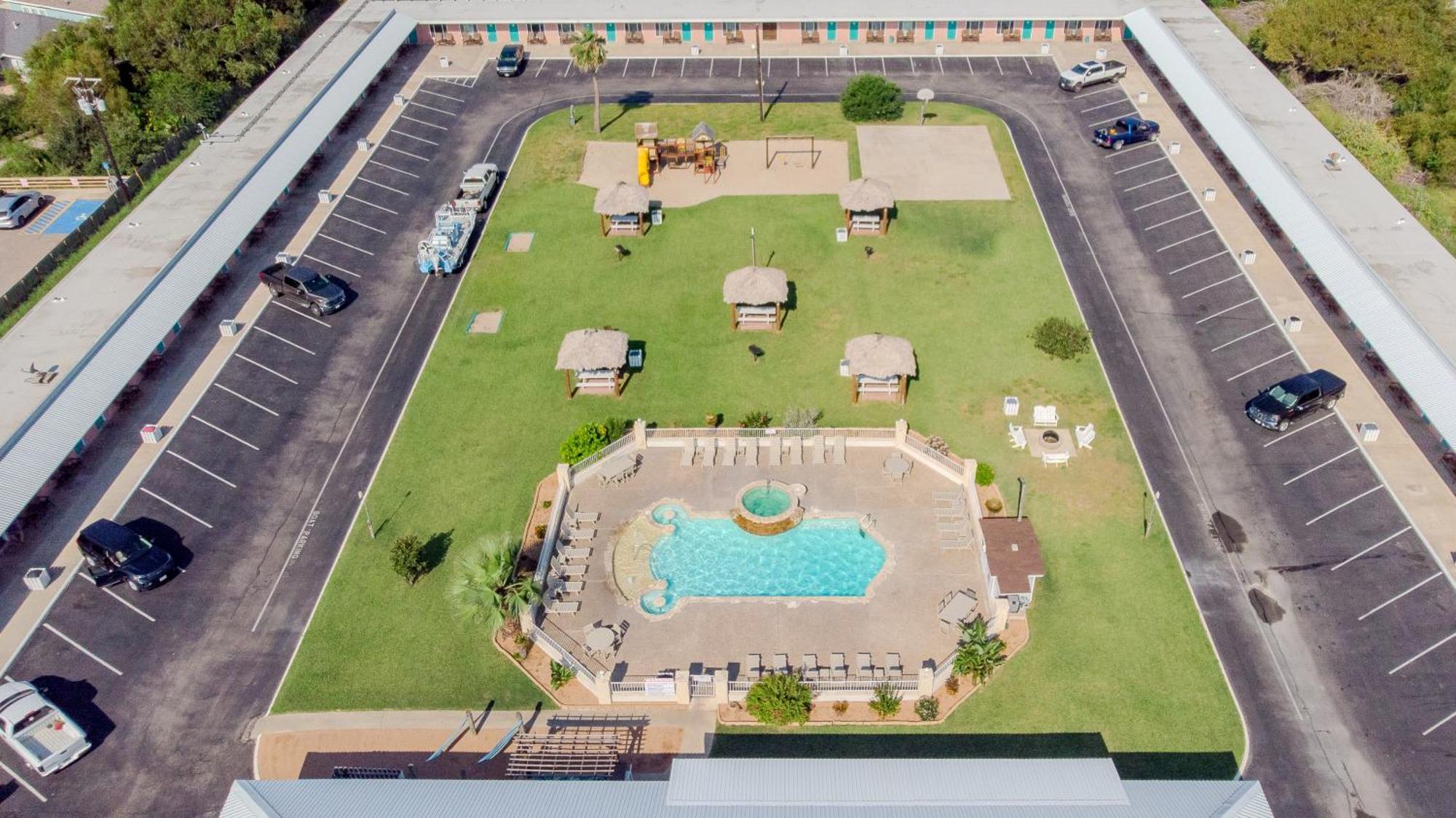 Shark Reef Resort Motel & Cottages Port Aransas Bagian luar foto