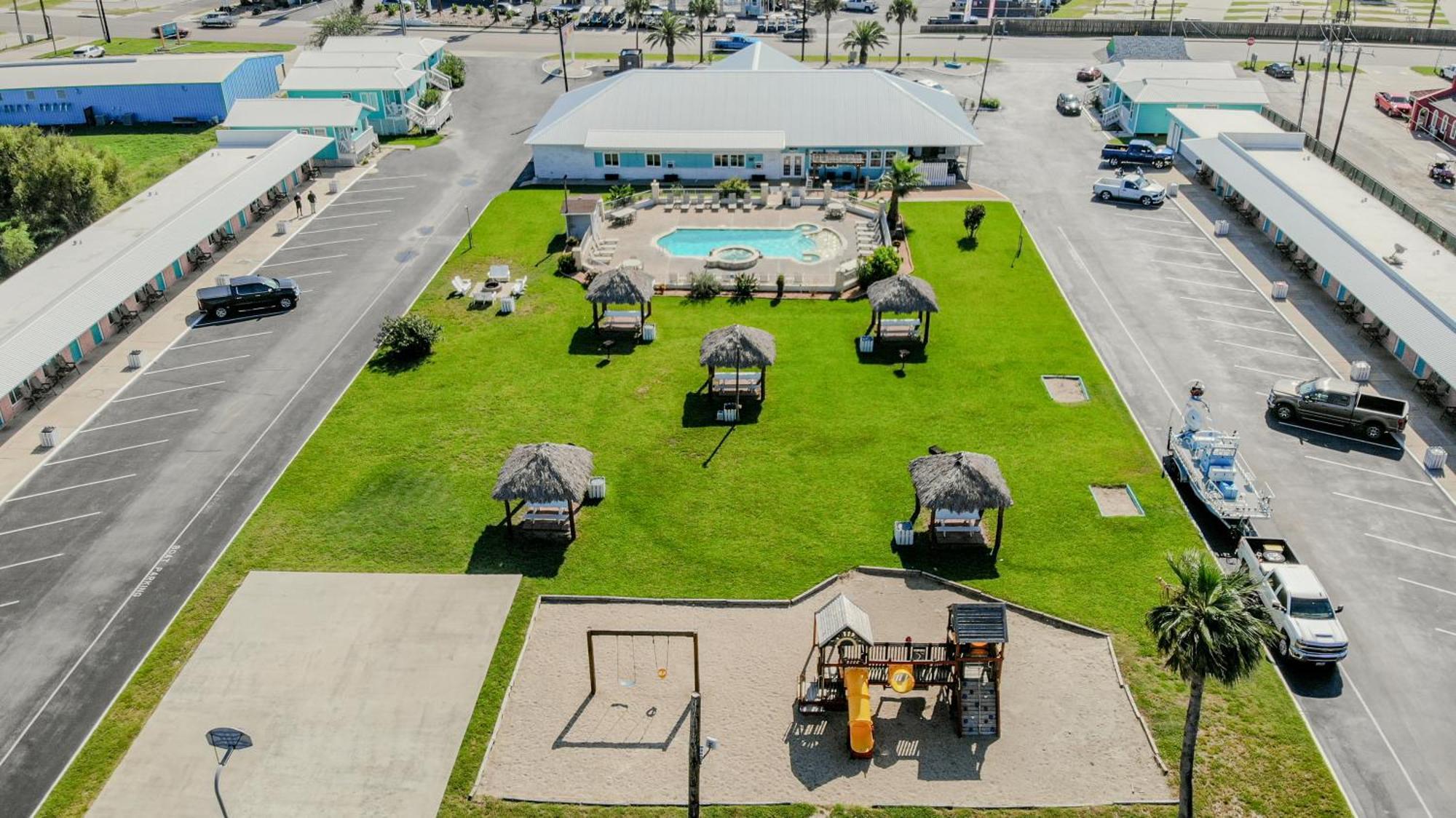 Shark Reef Resort Motel & Cottages Port Aransas Bagian luar foto